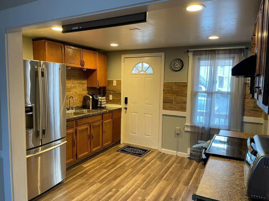 Comfortable Home Away From Home إيست هارتفورد المظهر الخارجي الصورة